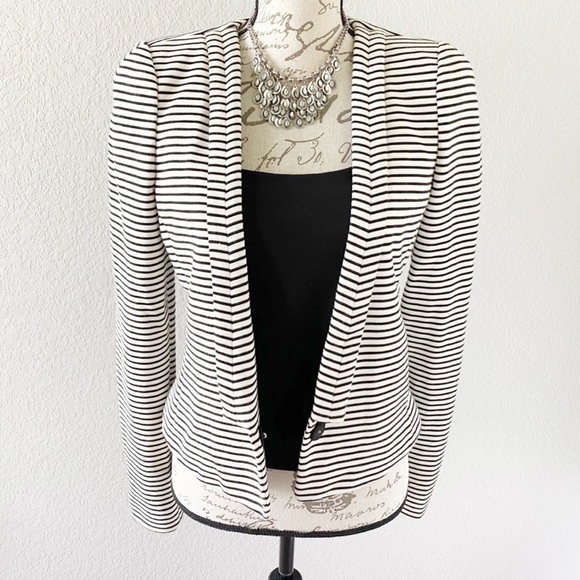 BCBGMaxAzria Jacket Blazer Black And White Stripes Size Small - Picture 4 of 14